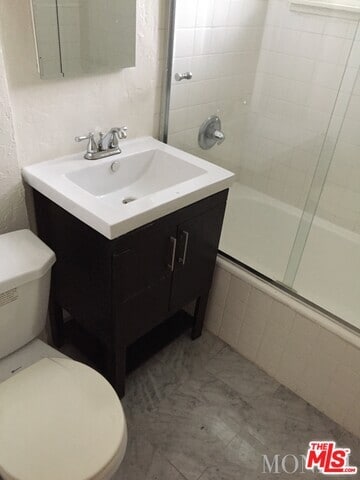 Building Photo - 485 S Roxbury Dr