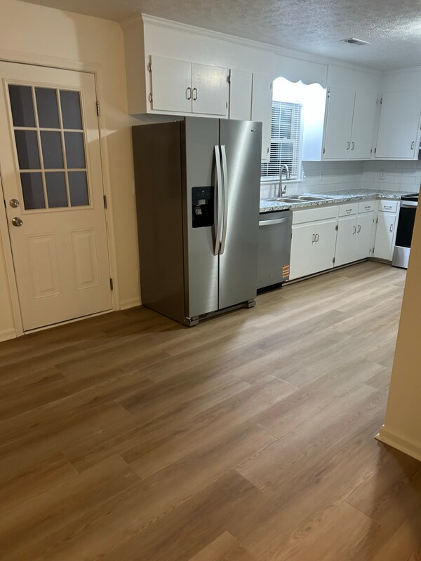 Foto del edificio - 5290 Waterlick Rd