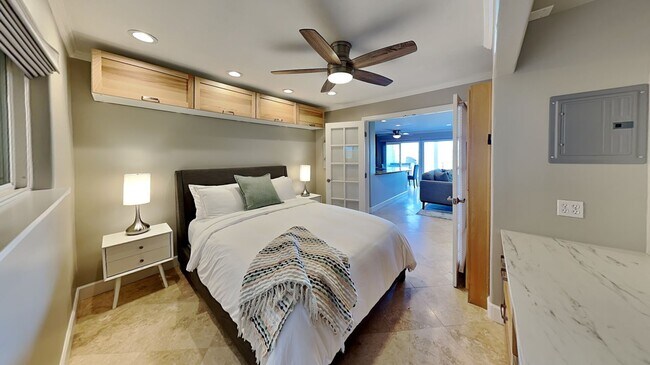 Foto del edificio - 3999 Crown Point Dr