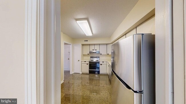 Photo - 4550 N Park Ave Apartment