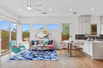 Building Photo - 4020 Valley View Rd