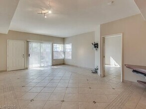 Building Photo - 5125 W Reno Ave