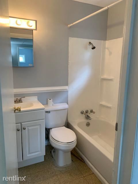Foto del edificio - 1 br, 1 bath Apartment - 4604 Prudence St
