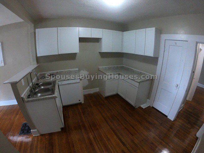Building Photo - 4031 Cornelius Ave