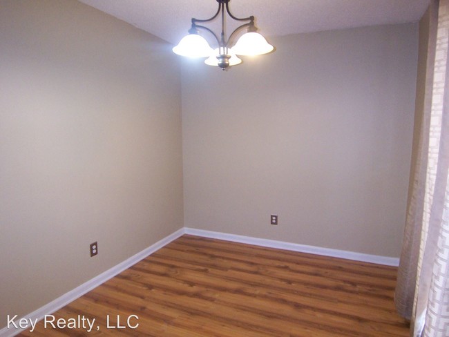 Building Photo - 4041 Charleston Cir