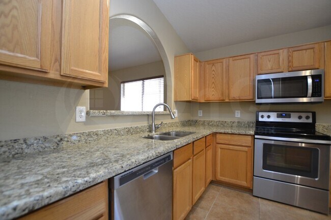 Foto del edificio - 734 W Oxford Ln