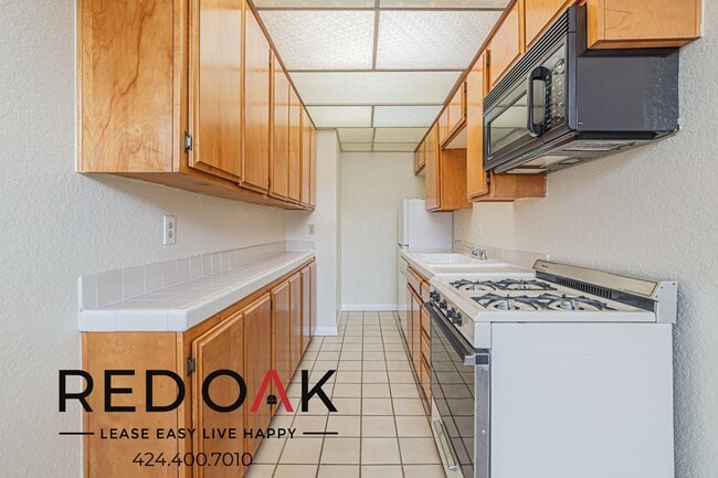 Foto del edificio - 5640 Franklin Ave