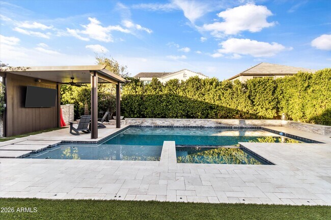 Foto del edificio - 2278 E Warbler Rd