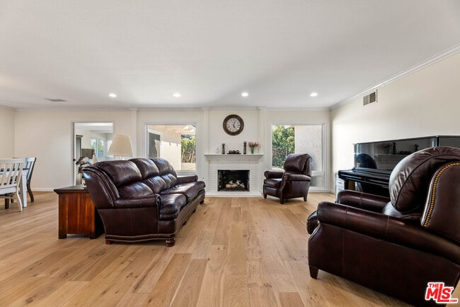 Building Photo - 6113 Monero Dr