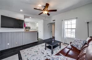 Foto del edificio - 4748 Old Bent Tree Ln