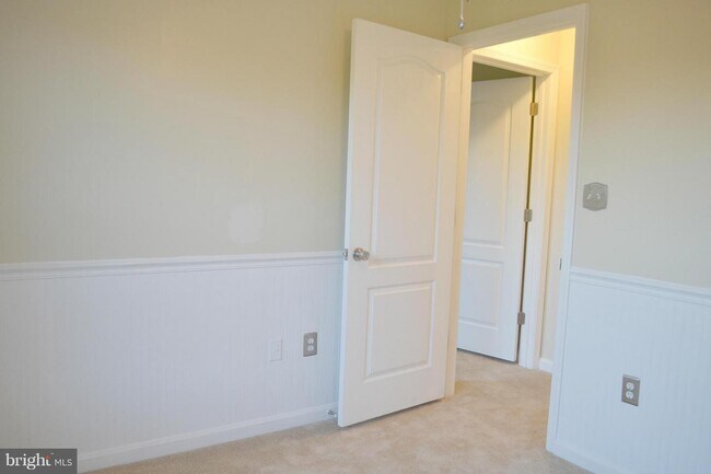 Building Photo - 22726 Othello Ln