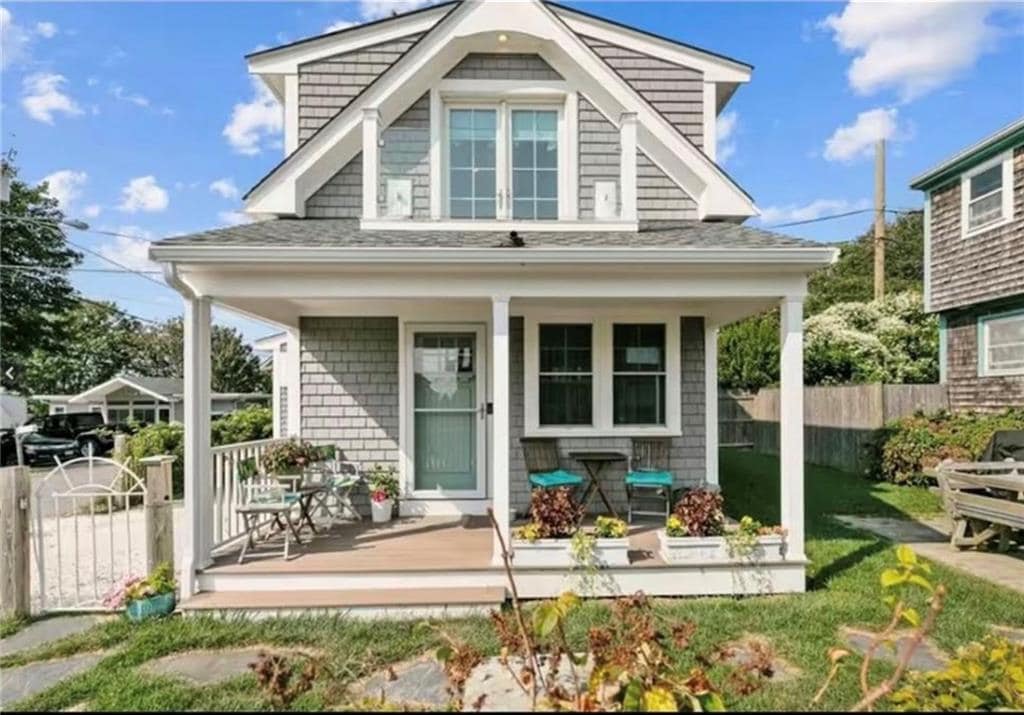 Primary Photo - 21 Warren Ave