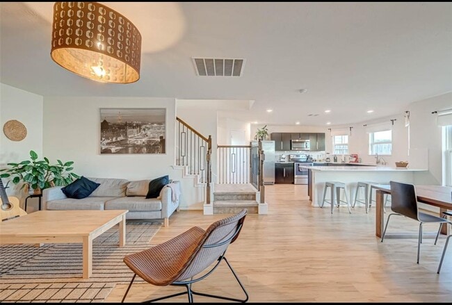 Foto del edificio - 16330 Oakside Hollow Ln