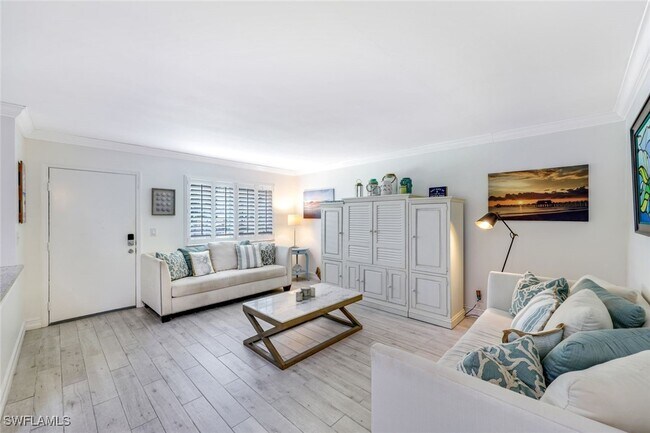 Building Photo - 766 Central Ave