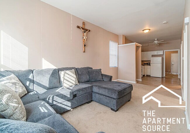 Foto del edificio - 1144 W 68th St