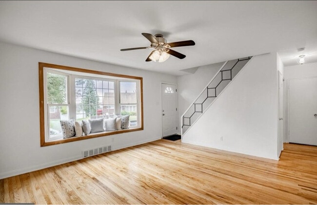 Foto del edificio - 345 W Signal Hill Rd