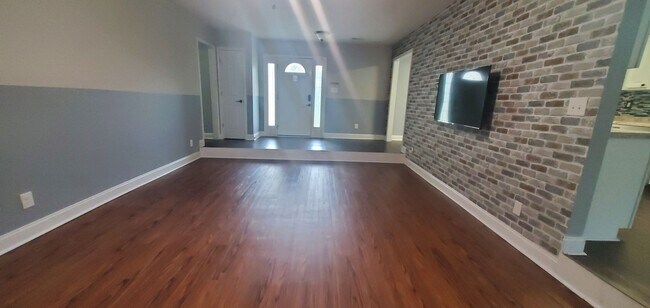 Foto del edificio - 1401 Carnsmore Dr