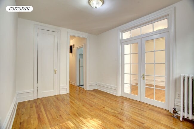 Building Photo - 511 W 169th St