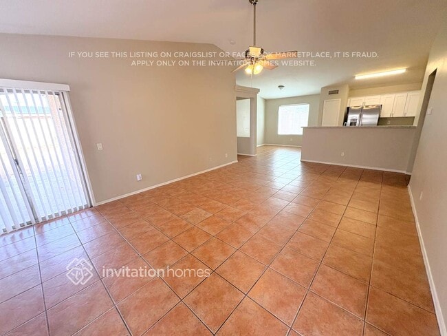 Building Photo - 8930 W Avalon Dr