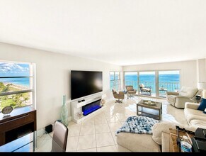Building Photo - 1021 Hillsboro Mile