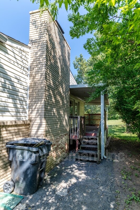 Foto del edificio - 2139 W Gilbert Ln