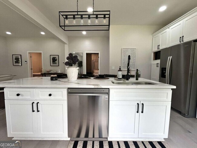 Foto del edificio - 1701 Lanier Dr SW