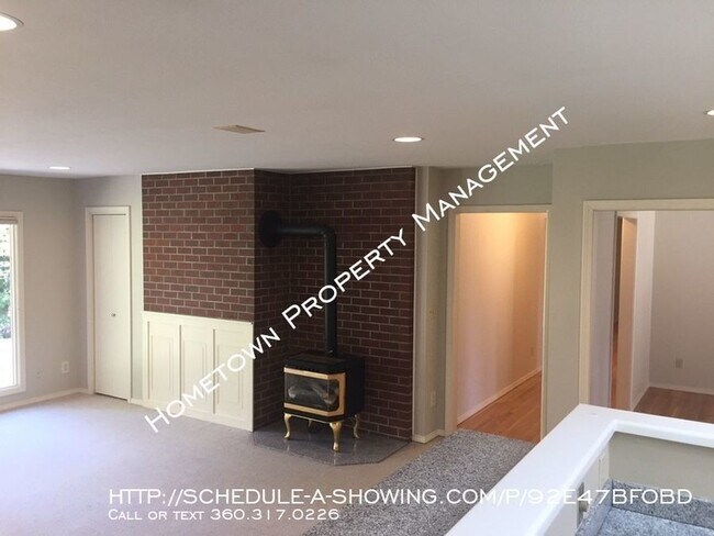 Foto del edificio - 3216 Centerwood Ct SE