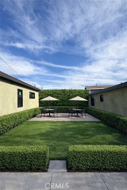 Foto del edificio - 551 W Crescent Dr