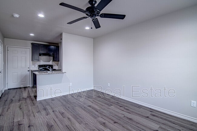 Building Photo - 1297 FM247