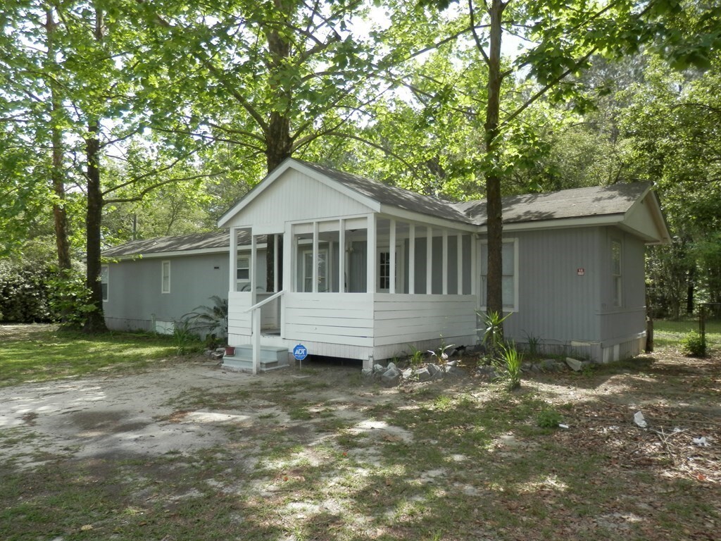 Foto del edificio - 816 Egg and Butter Rd S