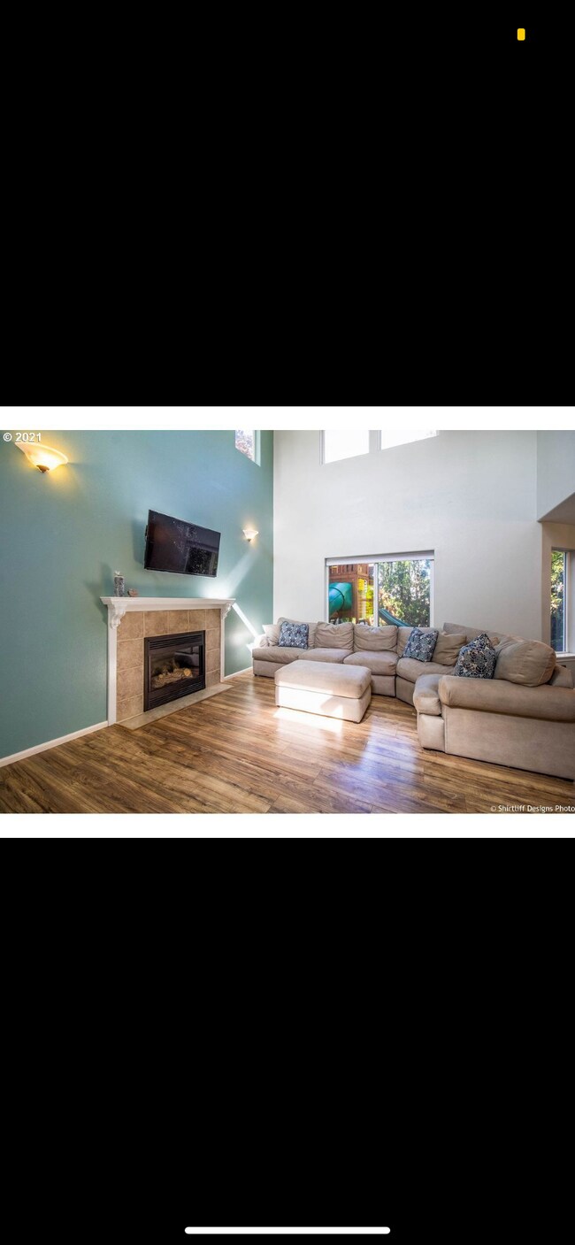 Building Photo - 1483 Escalante St