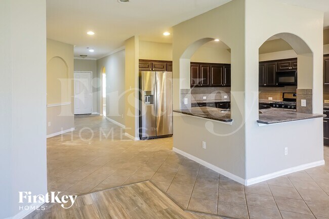 Foto del edificio - 297 Country Crossing Cir