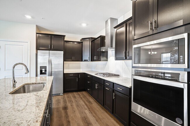 Foto del edificio - 404 Constellation Ln