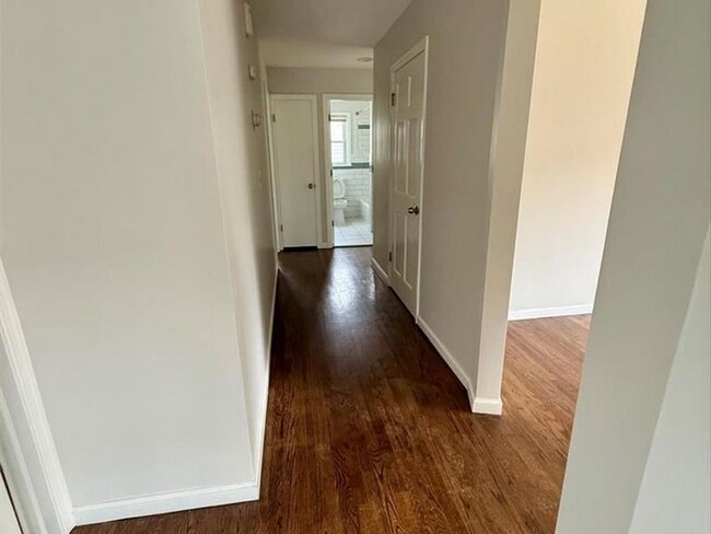 Foto del edificio - 709 Hall St