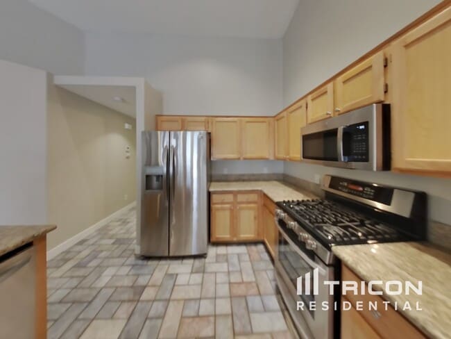 Foto del edificio - 6440 Sundown Heights Ave