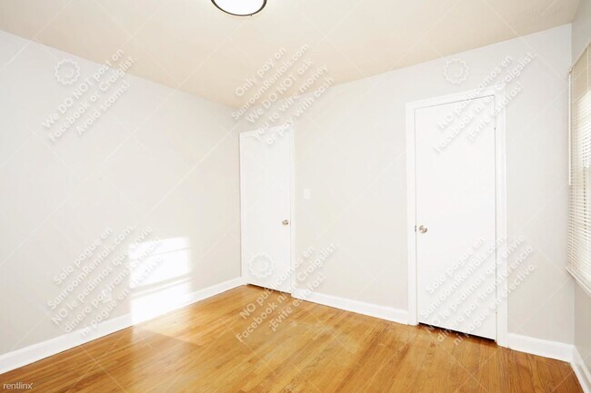Building Photo - 3 br, 1 bath House - 1073 S Parkwood Dr