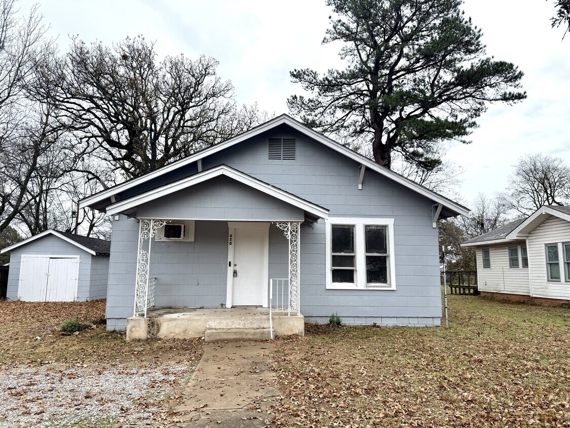 Foto principal - 620 C St SE