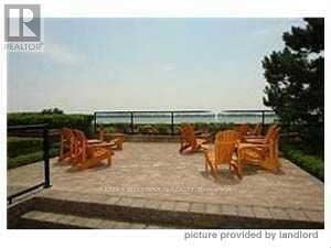 Building Photo - 65 Harbour Square