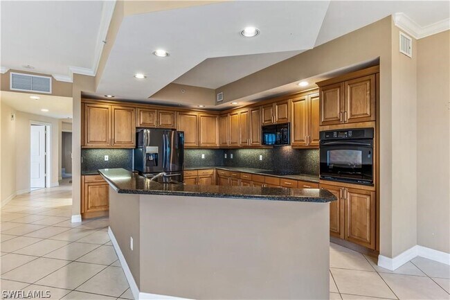 Building Photo - 14300 Riva Del Lago Dr