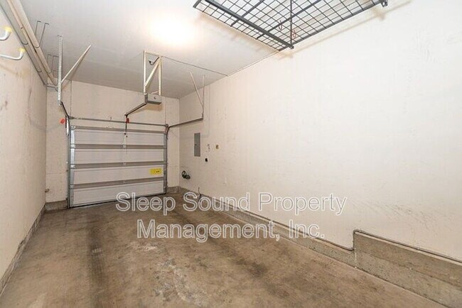 Foto del edificio - 1905 NW 24th Pl