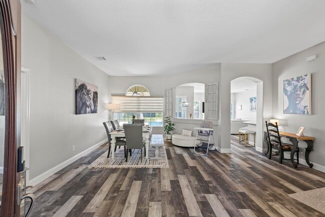 Building Photo - 7 Woodfield Dr