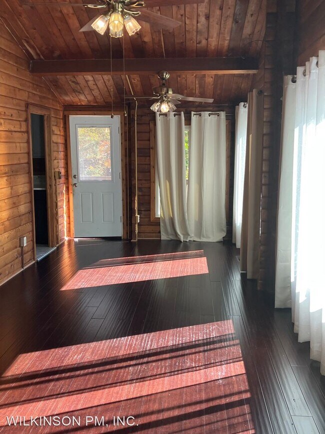 Building Photo - 3 br, 2 bath House - 645 Red Rock Trail
