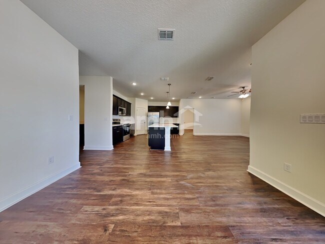 Foto del edificio - 2825 Alanas Mdw Wy