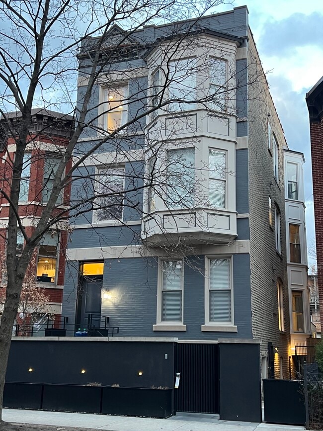 Building Photo - 2111 N Dayton St