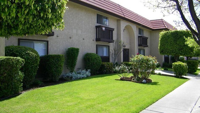 Santa Fe Springs Apartments - Whittier Santa Fe Apartments