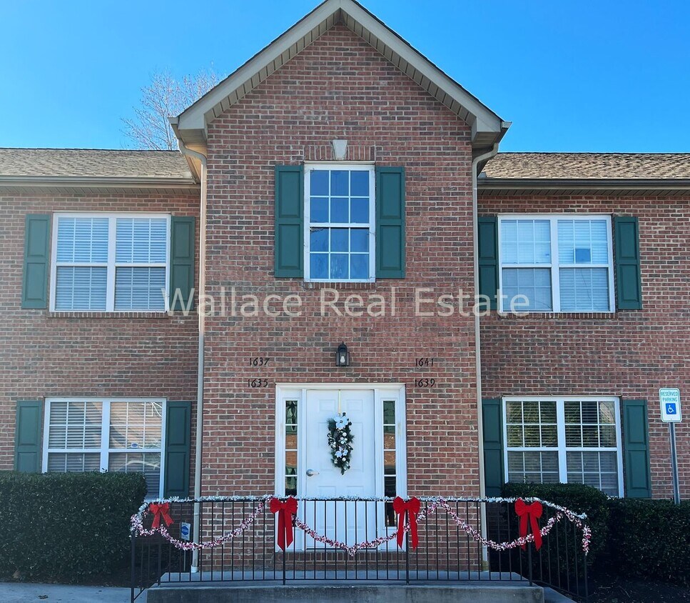 FOUNTAIN CITY: 2 BEDROOM, 2 BATHROOM COND... - FOUNTAIN CITY:  2 BEDROOM, 2 BATHROOM COND...