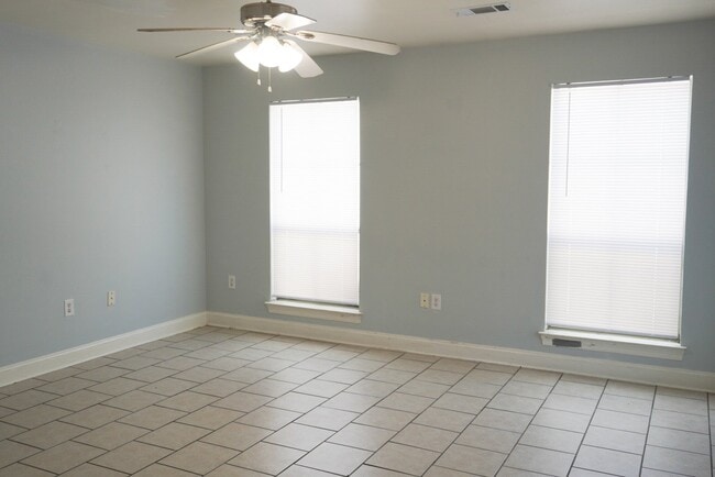 Photo - 8540 Longwood View Ave House