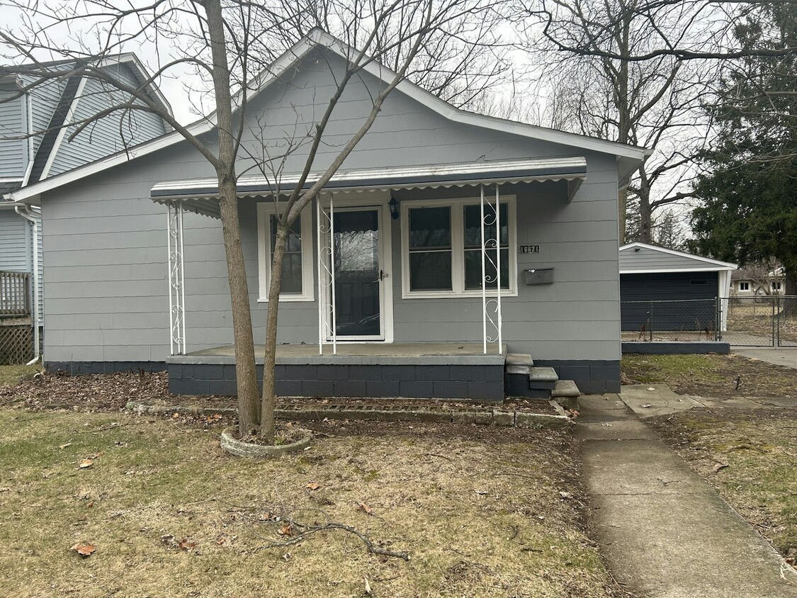 Foto principal - 16621 Salem