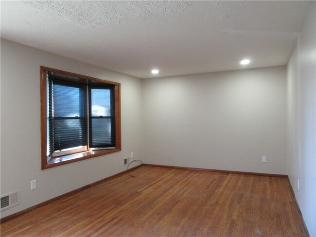 Foto del edificio - 212 Vollmer Pkwy