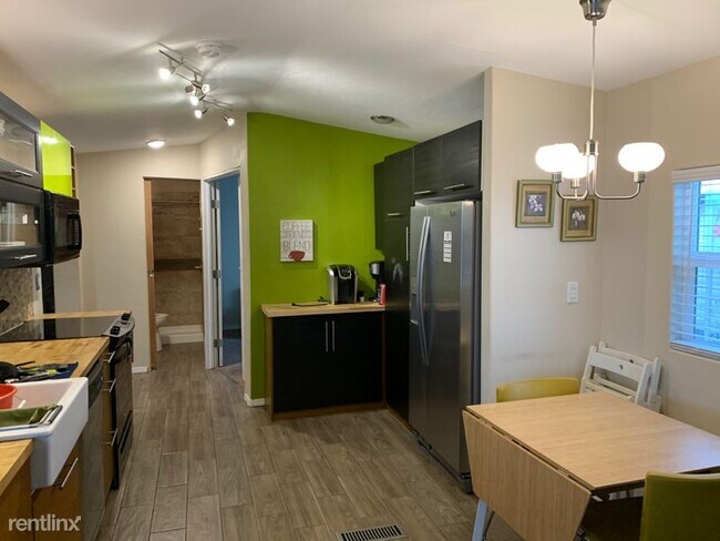 Foto del edificio - 1101 S Ellsworth Rd